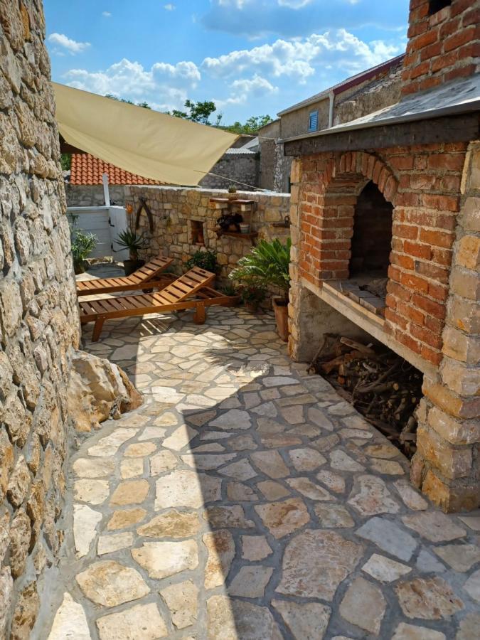 הוילה ווינייראץ Stone House Knezevic מראה חיצוני תמונה