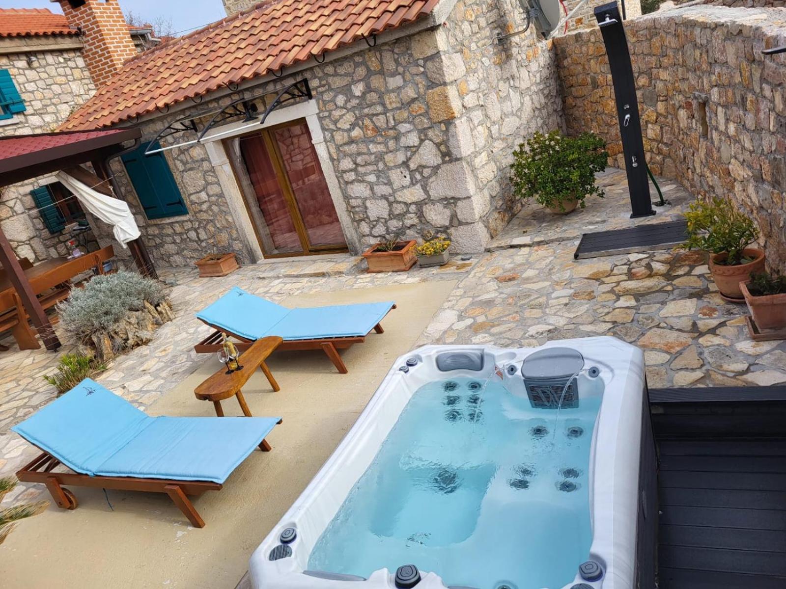 הוילה ווינייראץ Stone House Knezevic מראה חיצוני תמונה